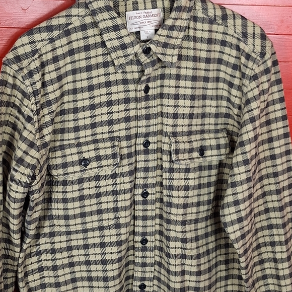 Filson mens Alaskan guide heavyweight flannel shirt size Medium - Picture 2 of 5